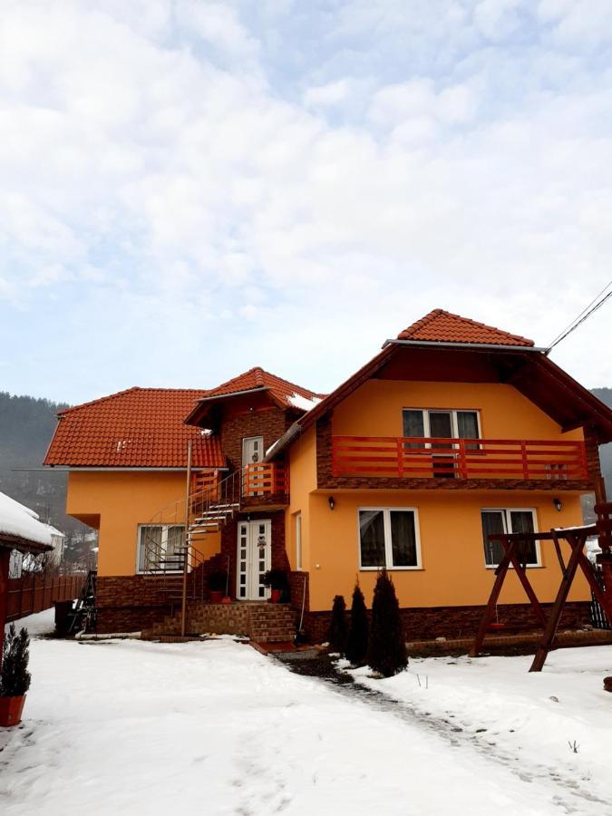 Casa De Oaspeti Cristian Praid Exteriör bild
